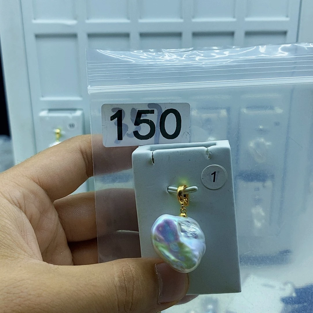 淡水珍珠合金颈饰