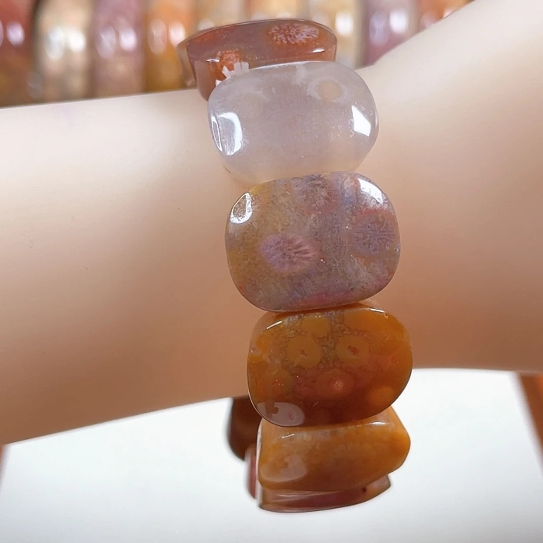 【闪购商品】硅化玉吊坠(赠链)未镶嵌?*