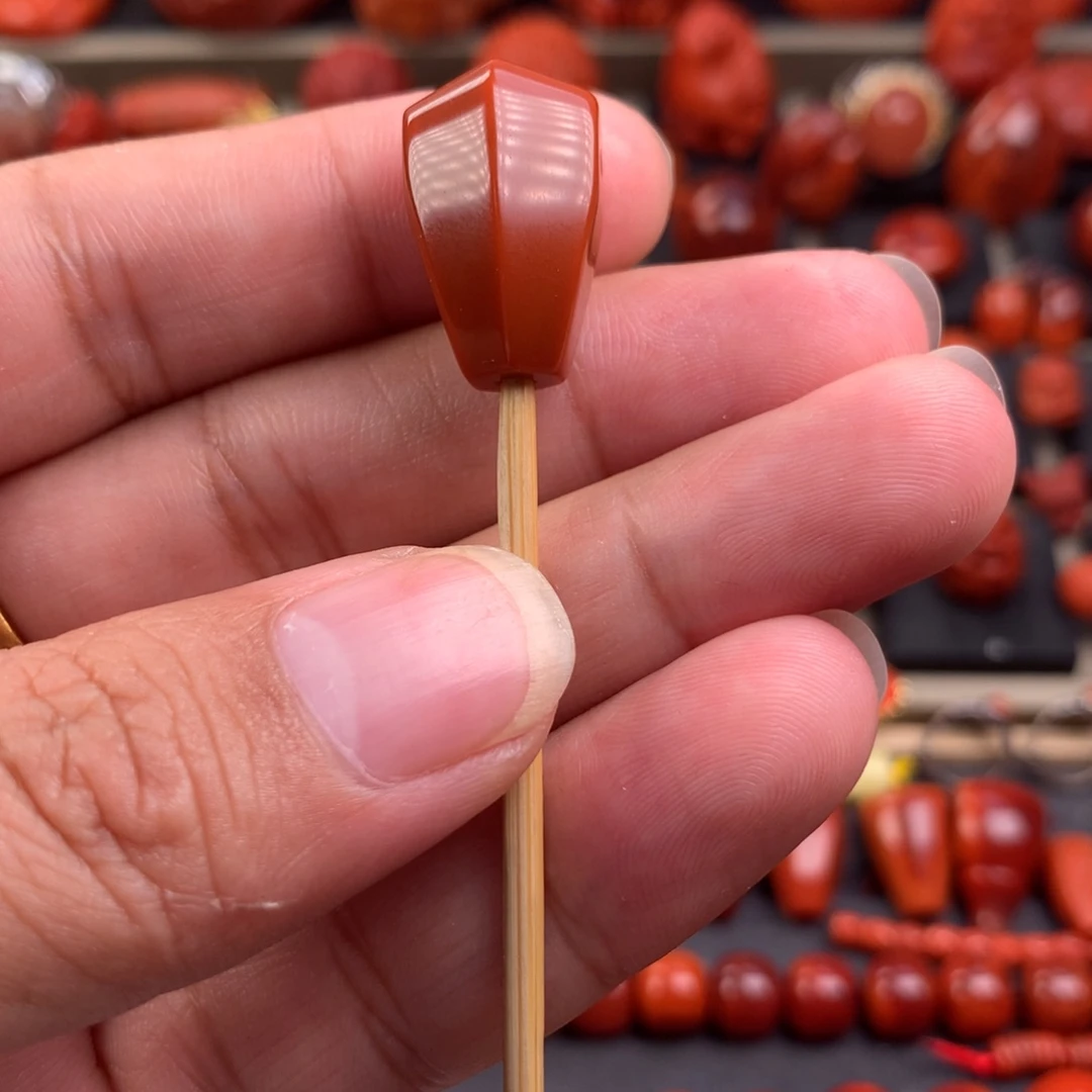 南红玛瑙鲨鱼背三通13+未镶嵌X****D