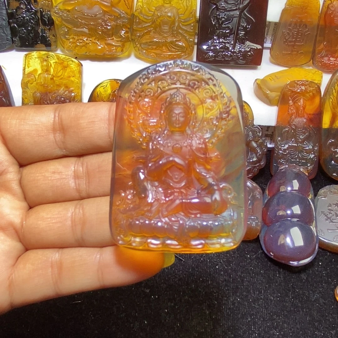 琥珀未镶嵌颈饰缅甸天然琥珀吊坠