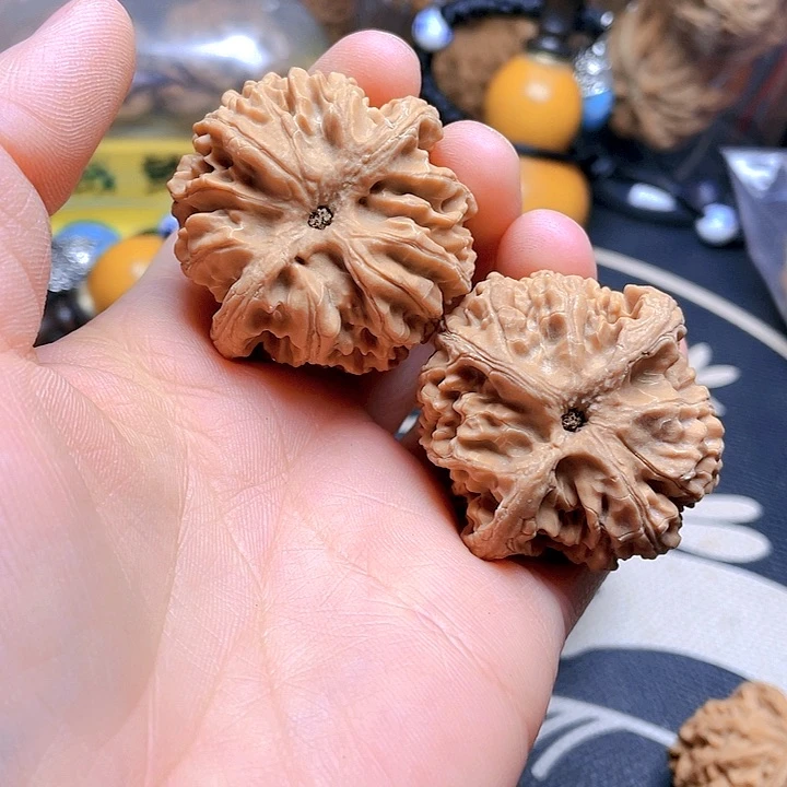 文玩核桃吊坠苹果圆儿