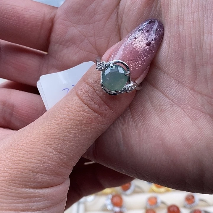 妮***静翡翠未镶嵌戒指缅甸