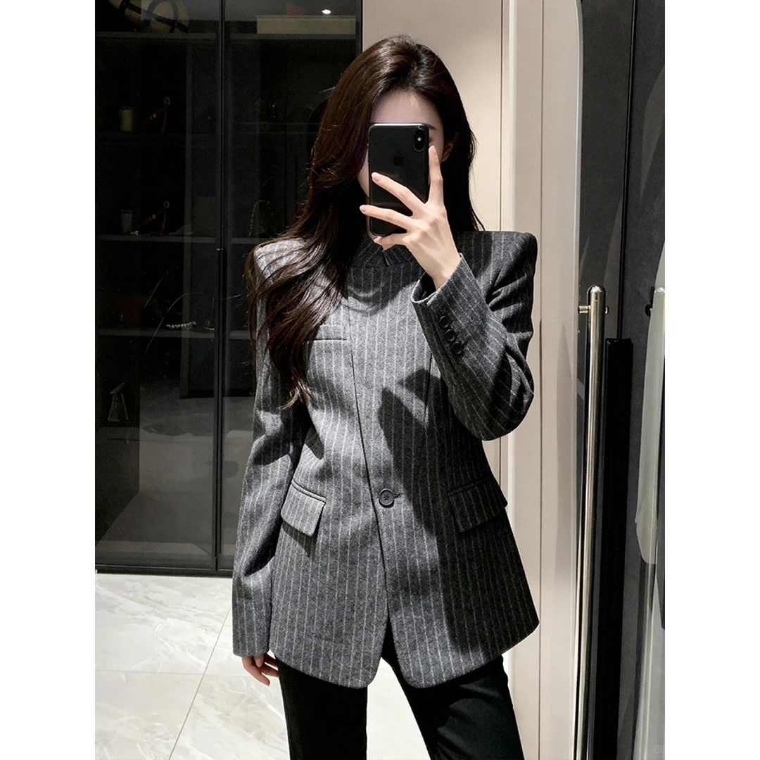 2025年冬季巨好看的智性条纹美学立领外套小个子距离感通勤风上衣