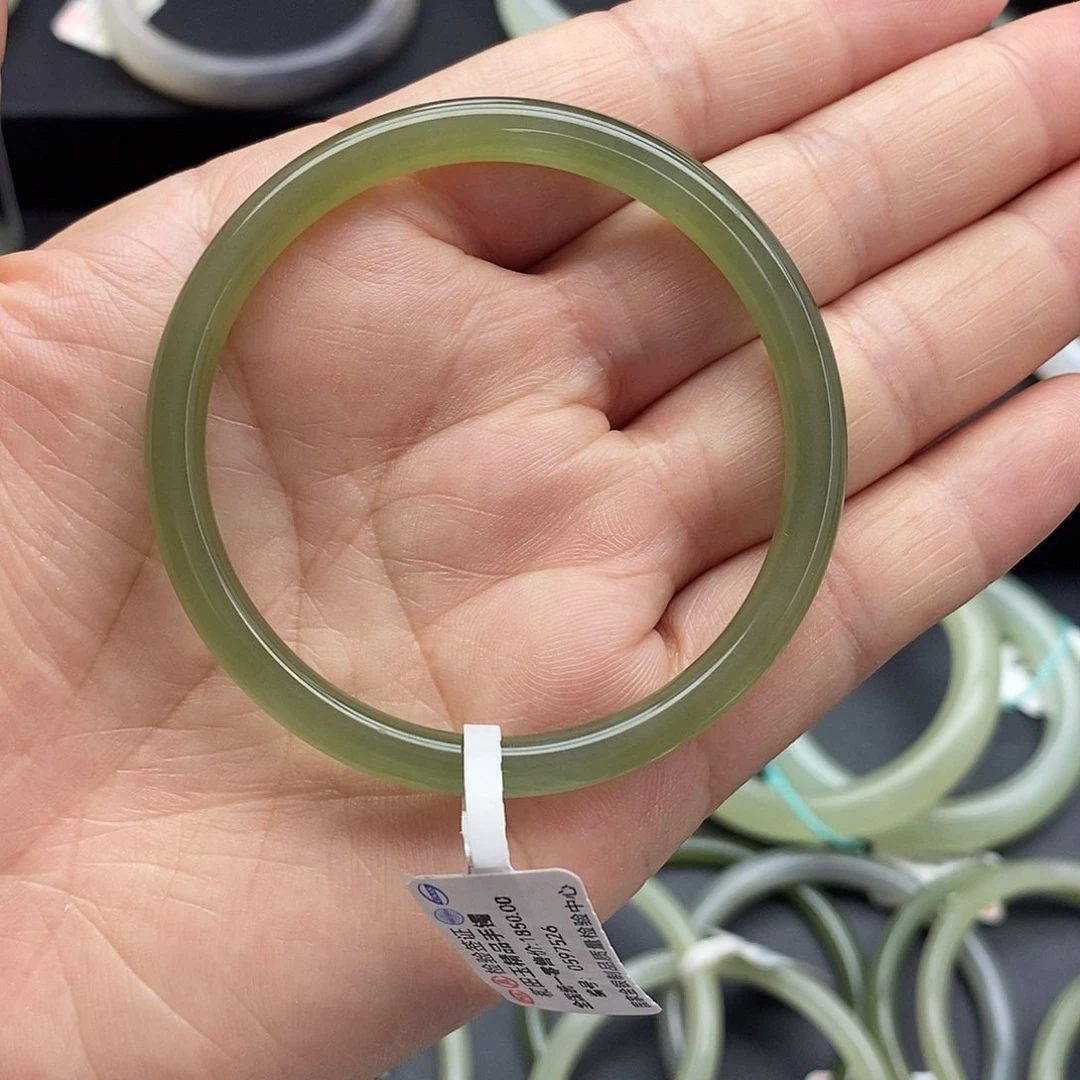 和田玉手镯未镶嵌51.52