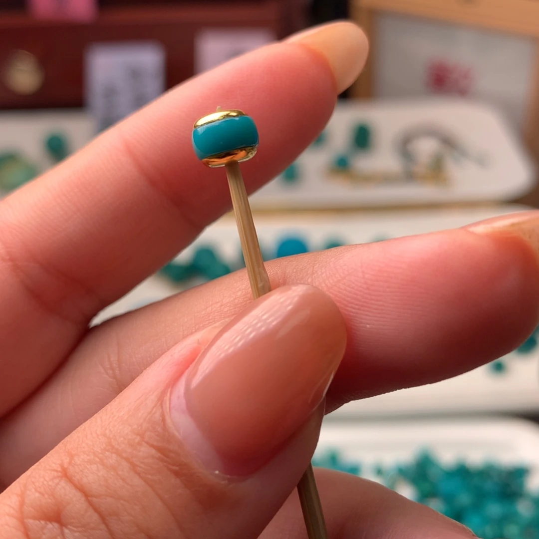 绿松石18K金镶嵌配饰