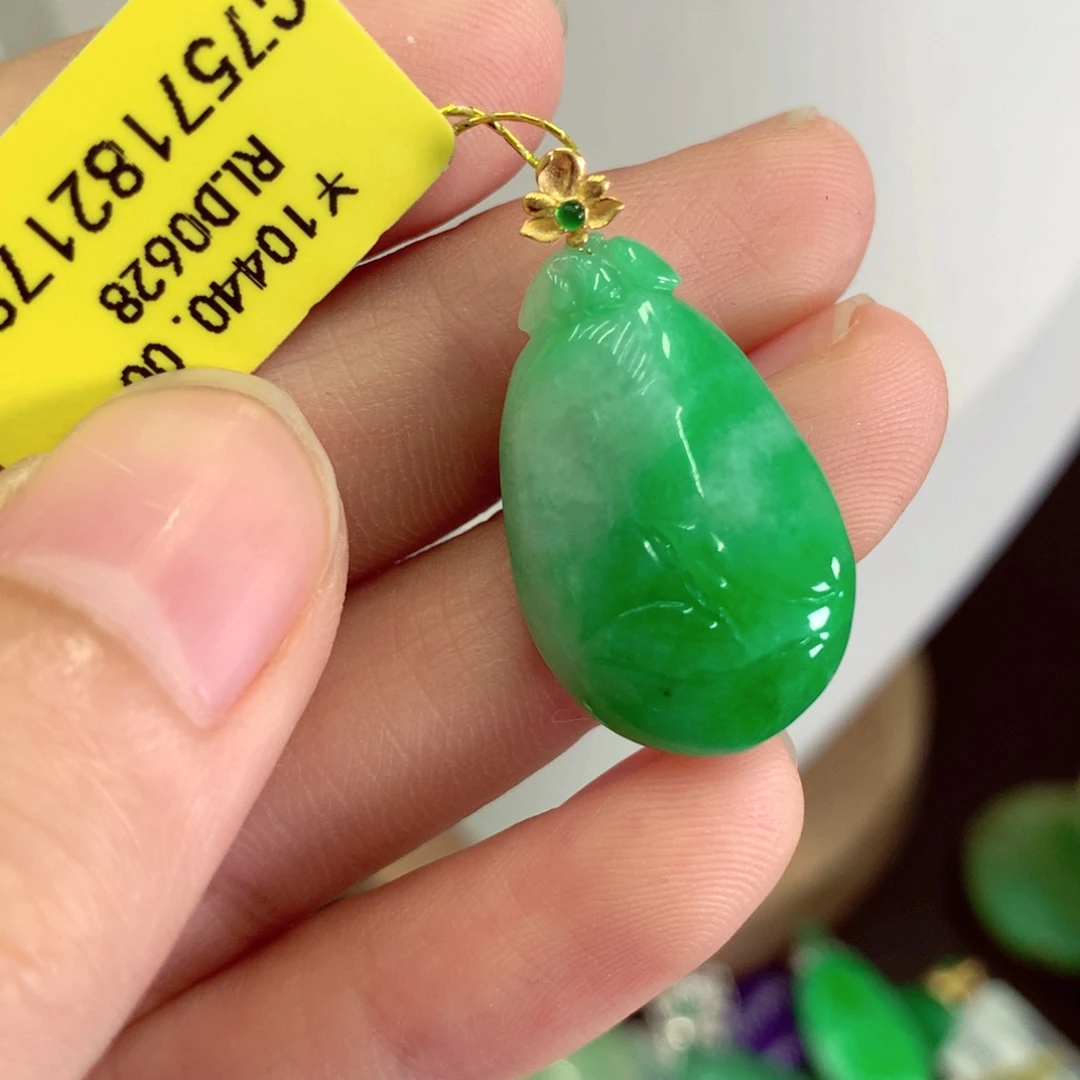 翡翠18K金镶嵌吊坠(不含链)