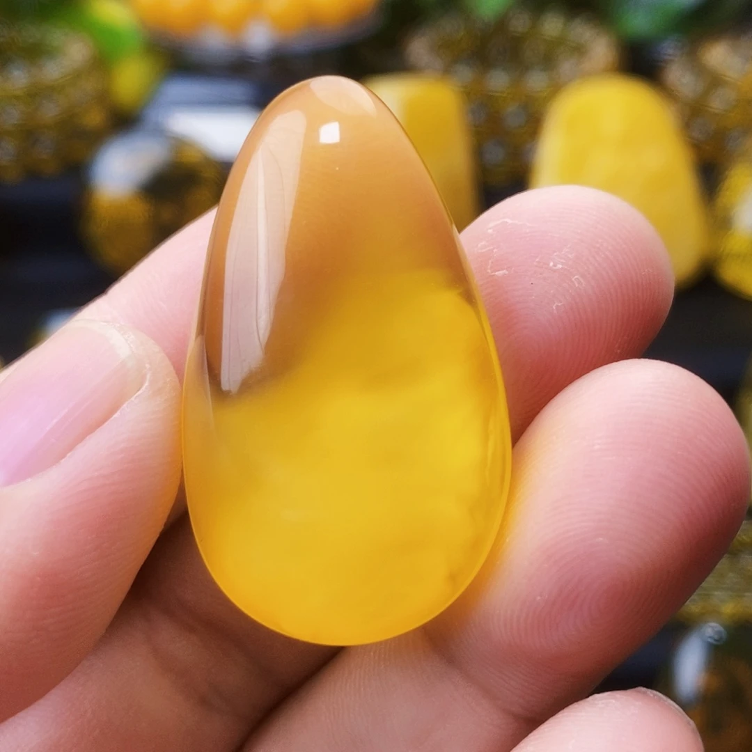 【闪购商品】未镶嵌吊坠(不含链)金珀