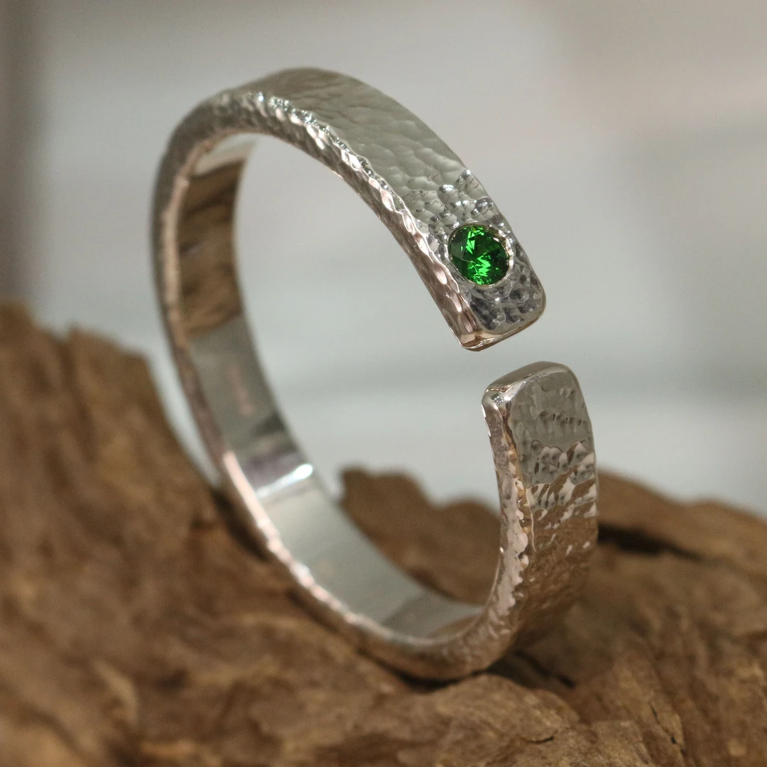 足银银制品 足银999平面锤纹镶嵌纯银纯手工银饰手镯气质国风简约