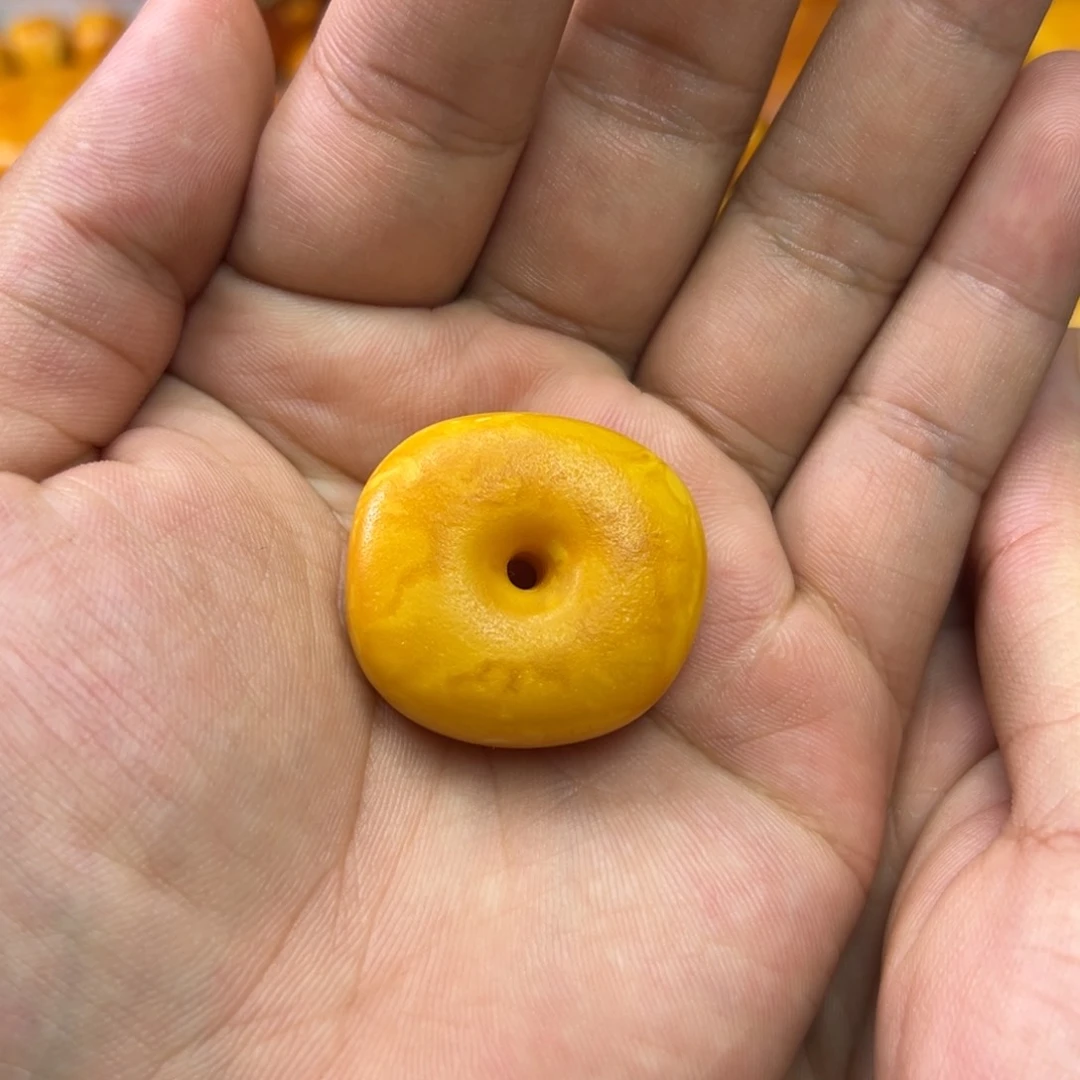 未镶嵌吊坠(不含链)蜜蜡