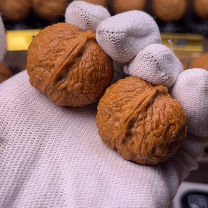 文玩核桃把件蛇皮球34尺