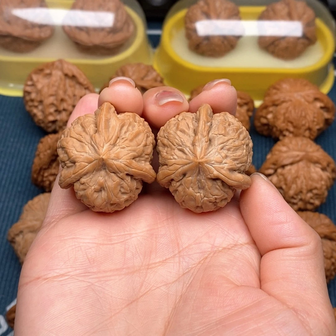 吊坠文玩核桃剛*好野生莲花34.35