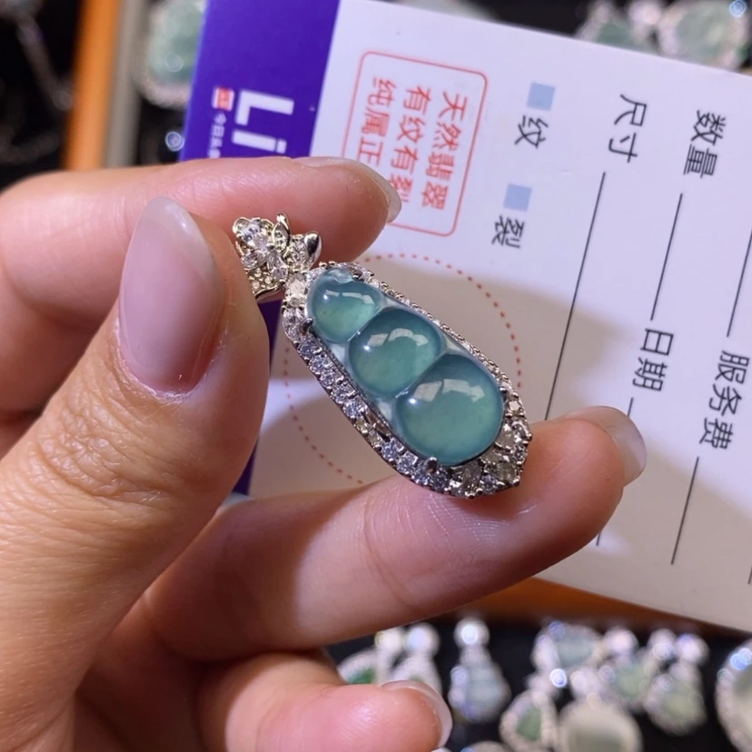 【闪购商品】翡翠颈饰未镶嵌天然