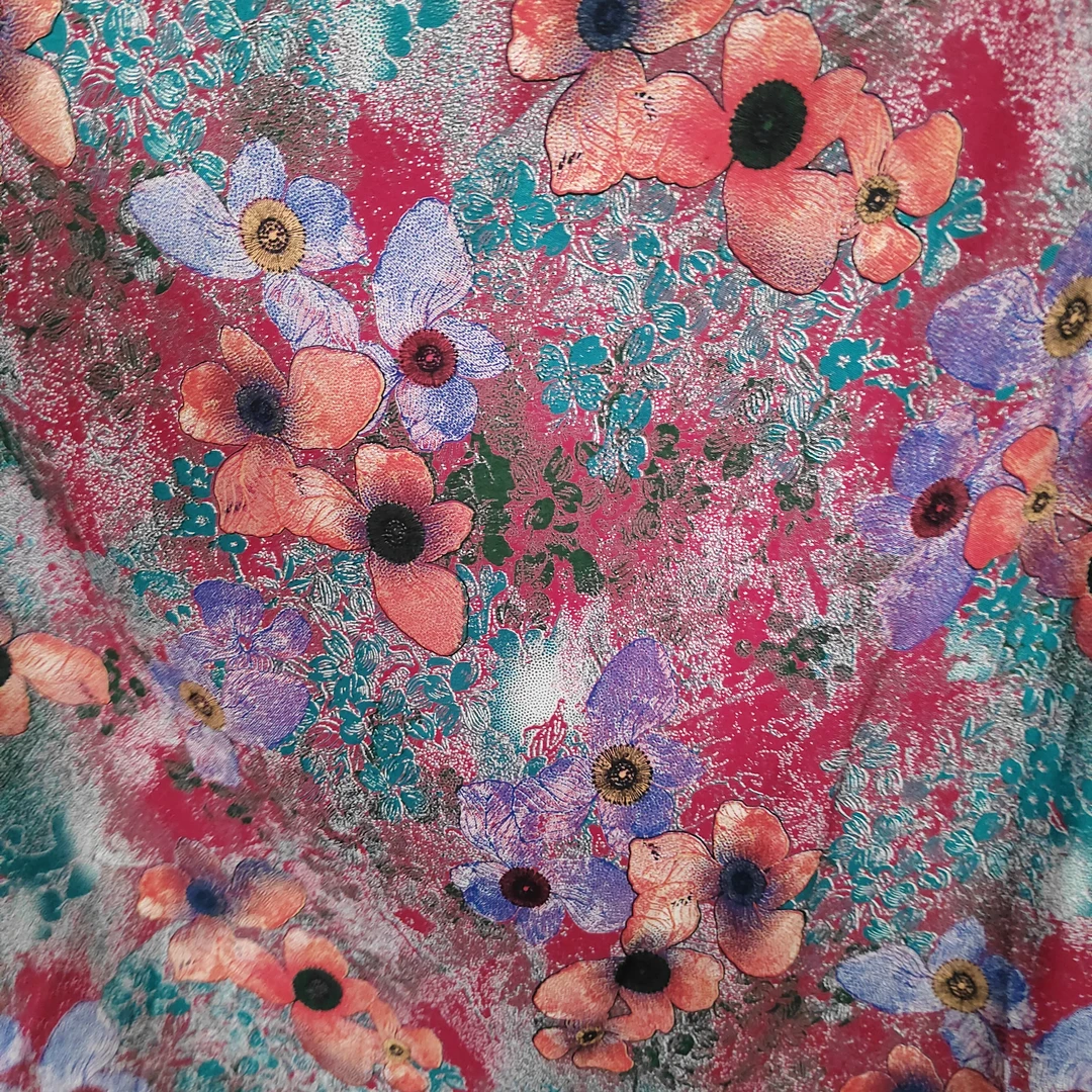 上海雕印棉绸，小花精品柔软舒适轻薄透气印花1.5米宽。