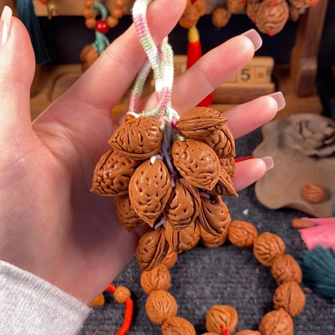 吊坠桃核桃枭挂件