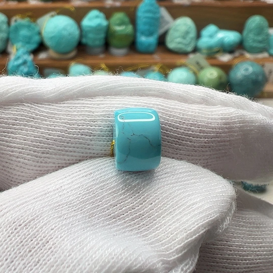 绿松石配饰未镶嵌