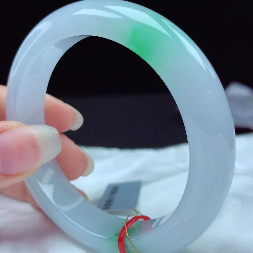 未镶嵌手镯翡翠114865，