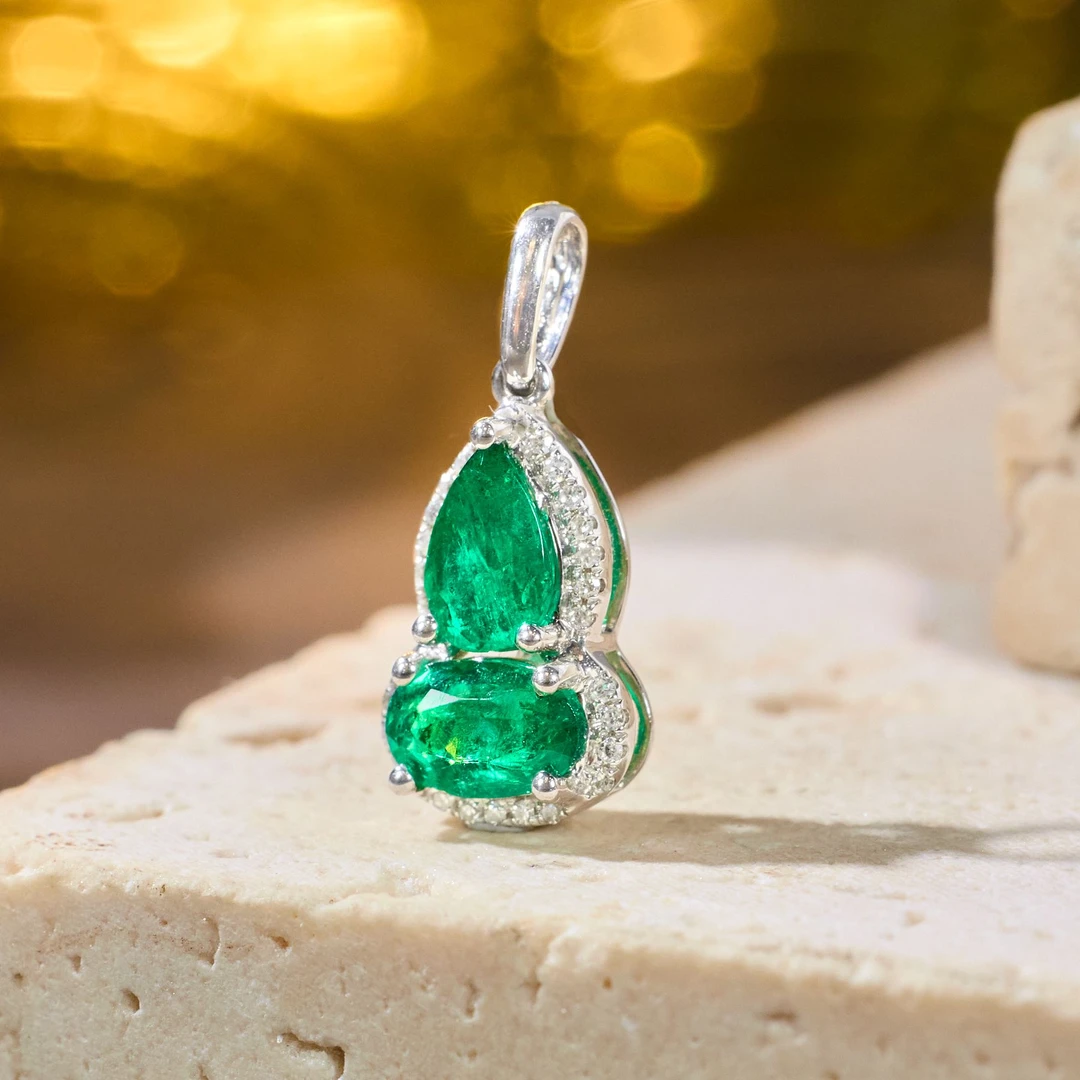 【歪歪】葫芦祖母绿18K金吊坠X-Q0011