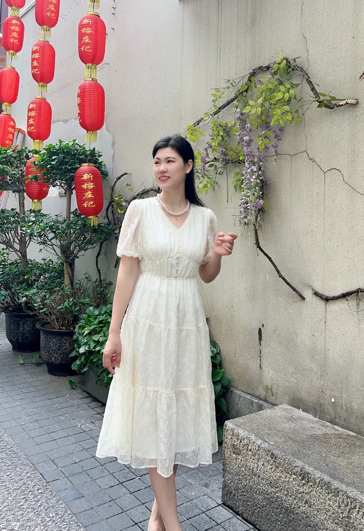 【轻盈飘逸】天兰夏装新品减龄提花轻盈收腰连衣裙D325852