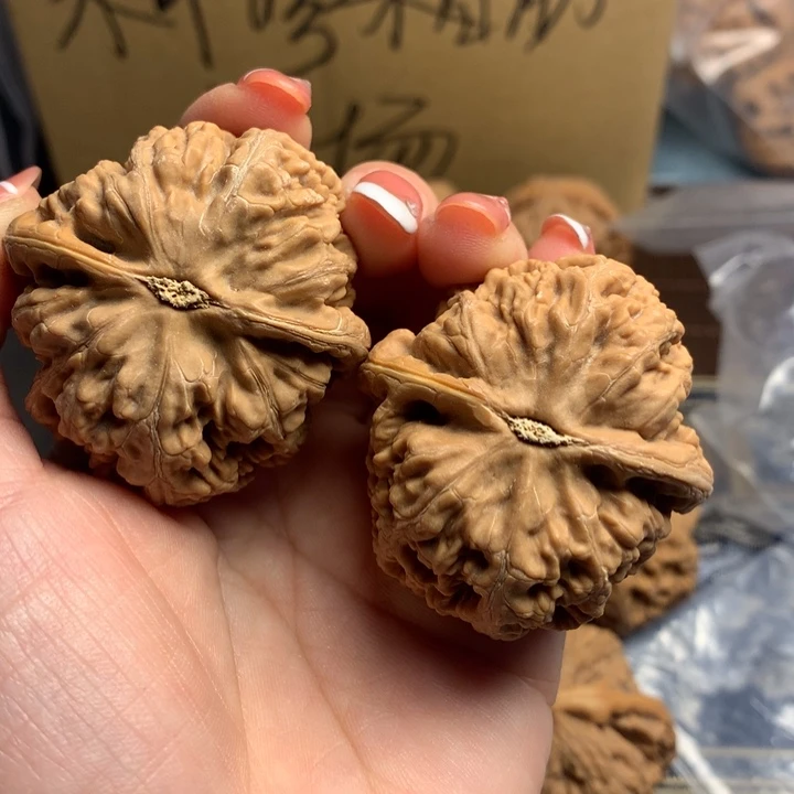 吊坠文玩核桃金*粗筋