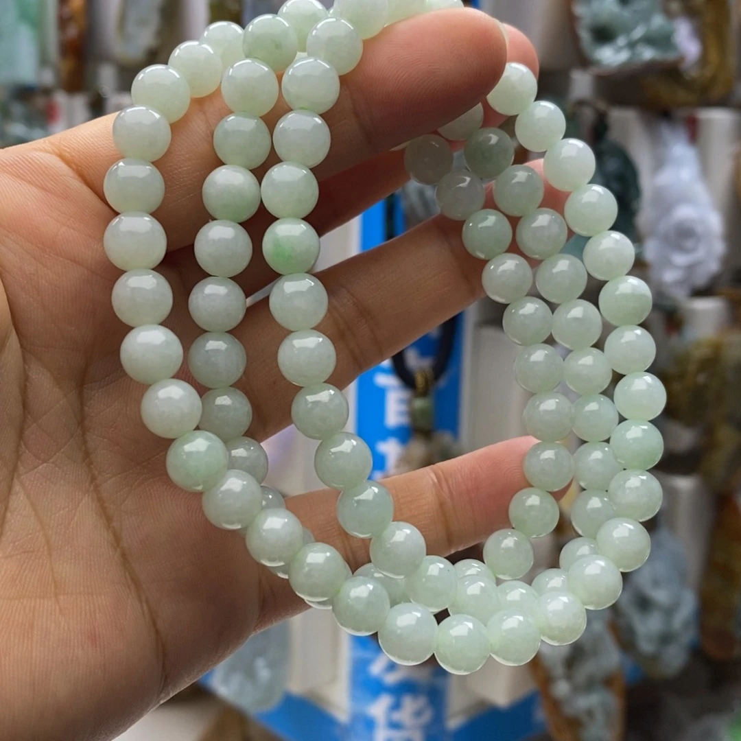 翡翠未镶嵌颈饰好