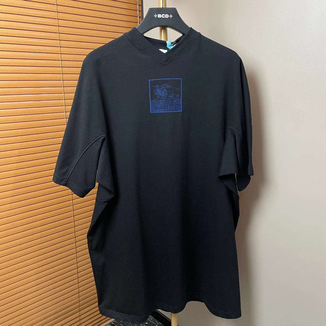 99新 BURBERRY/博柏利 （ll）马术骑士刺绣短袖连衣裙 M码 208182