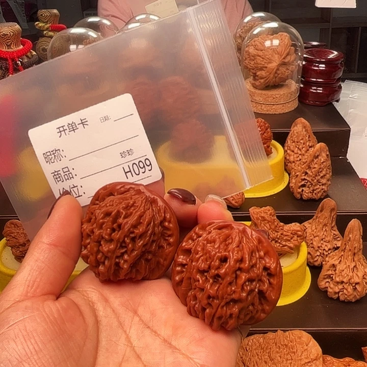 文玩核桃吊坠楼子