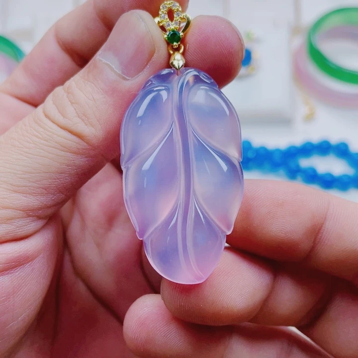 玛瑙/玉髓颈饰未镶嵌粉冰大叶子吊坠