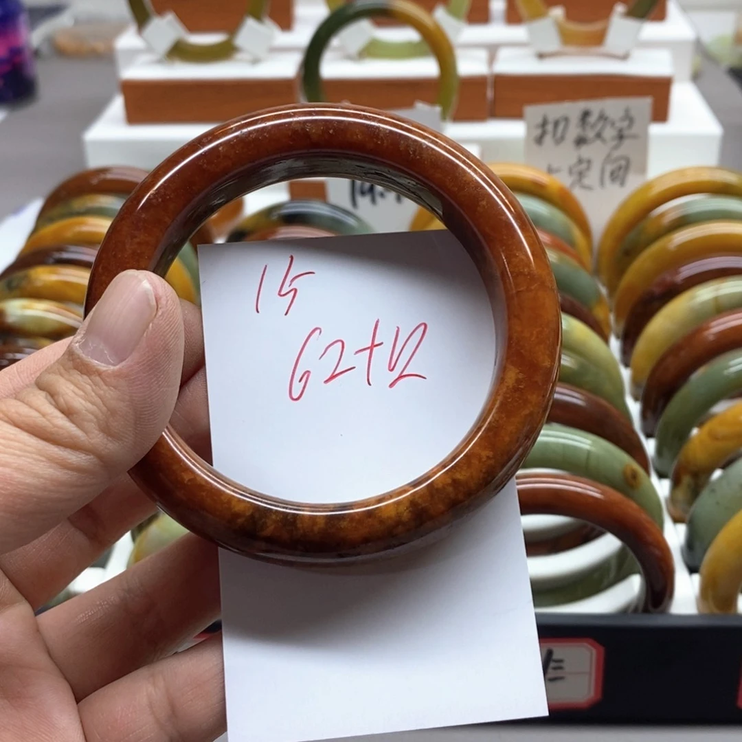 蛇纹石玉未镶嵌手镯鲜*