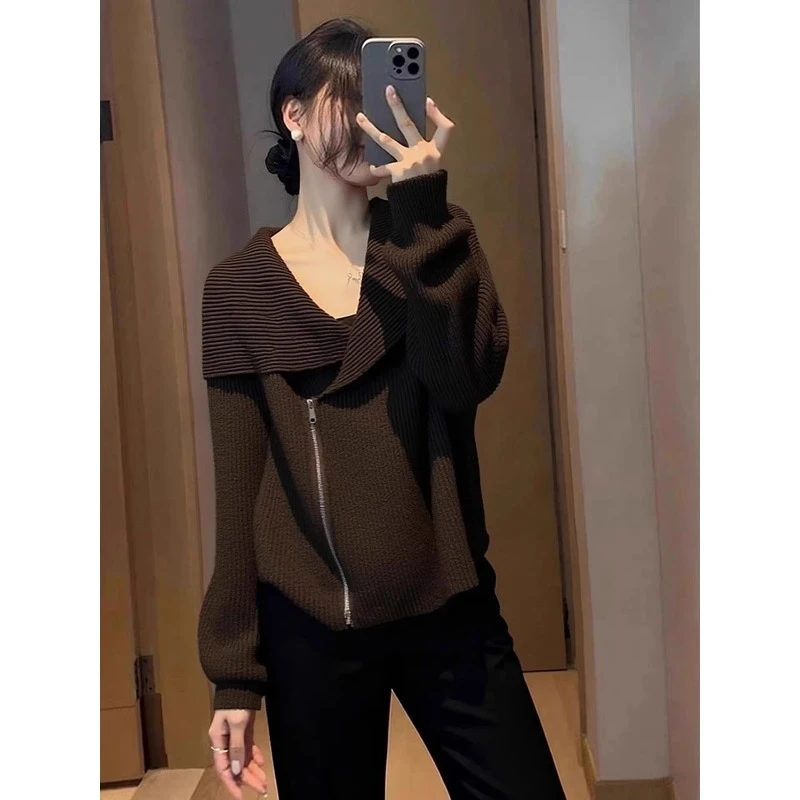 显白咖色针织毛衣百搭宽松简约修身显瘦洋气韩版小众设计2025秋款