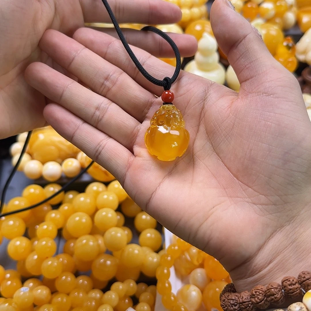 蜜蜡珠宝奇石未镶嵌貔貅吊坠