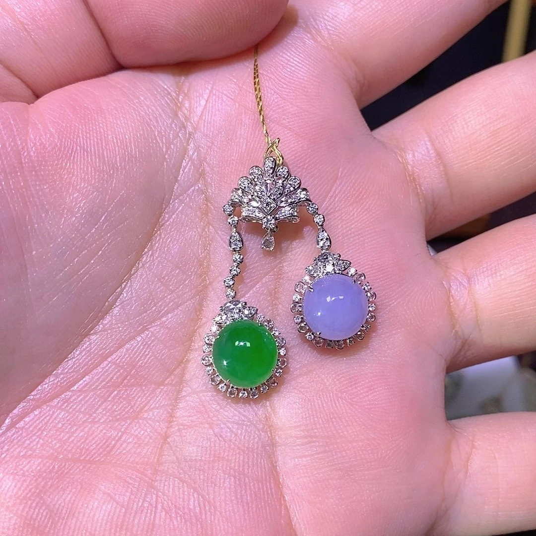 【闪购商品】颈饰18K金镶嵌翡翠