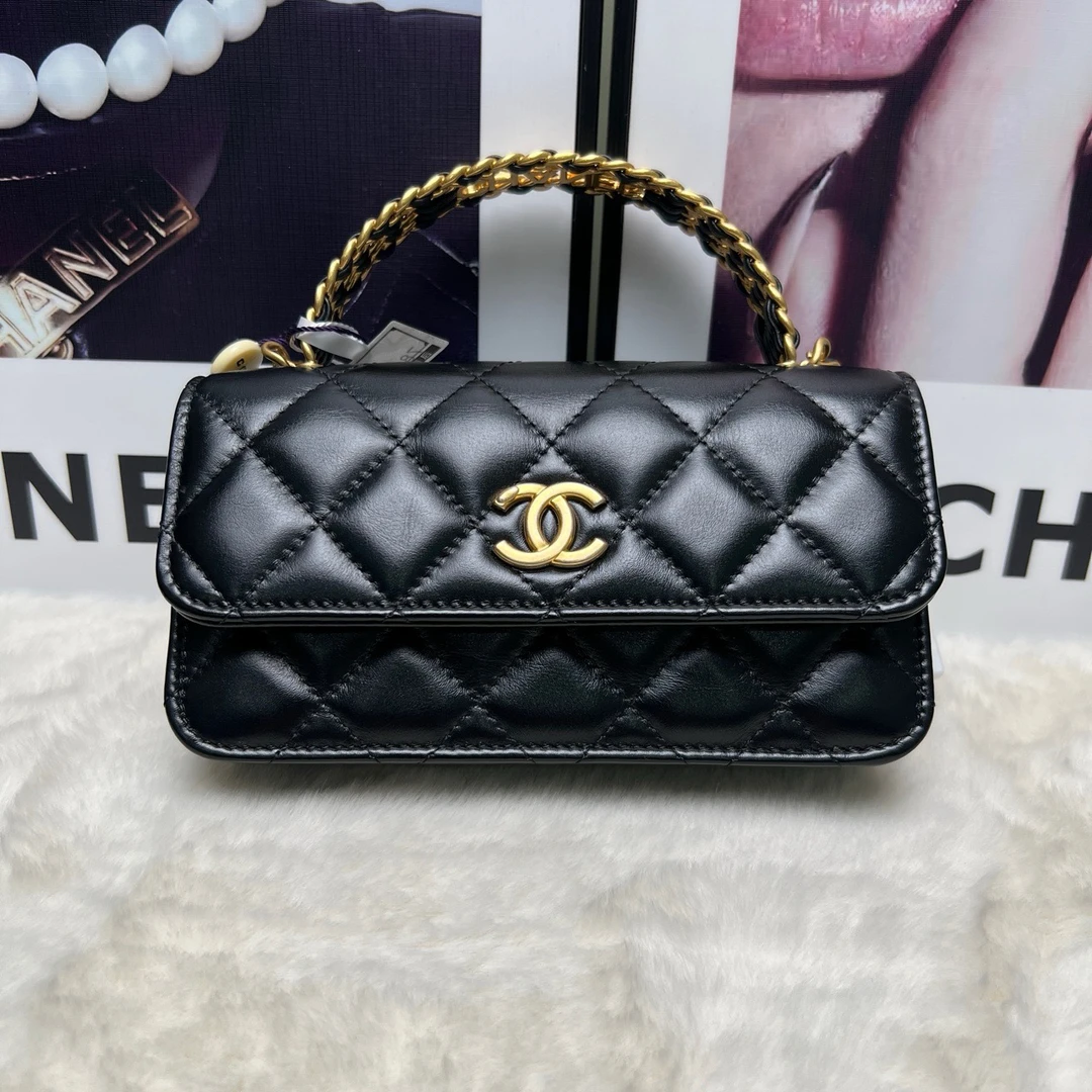 99新 Chanel/香奈儿 23p黑金手柄手机woc DZ1852M30144