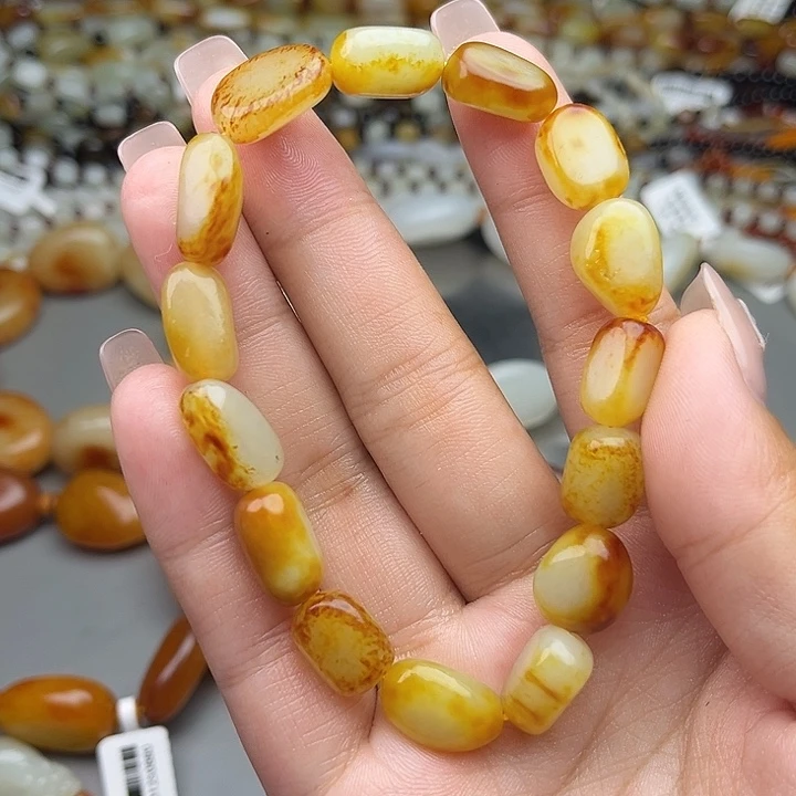 和田玉（糖玉）未镶嵌手链