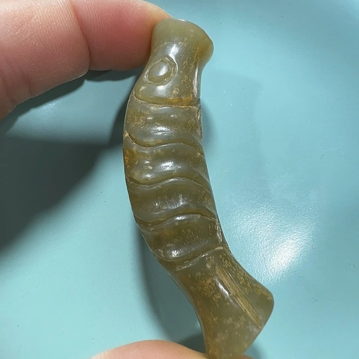 透闪石质玉未镶嵌挂件