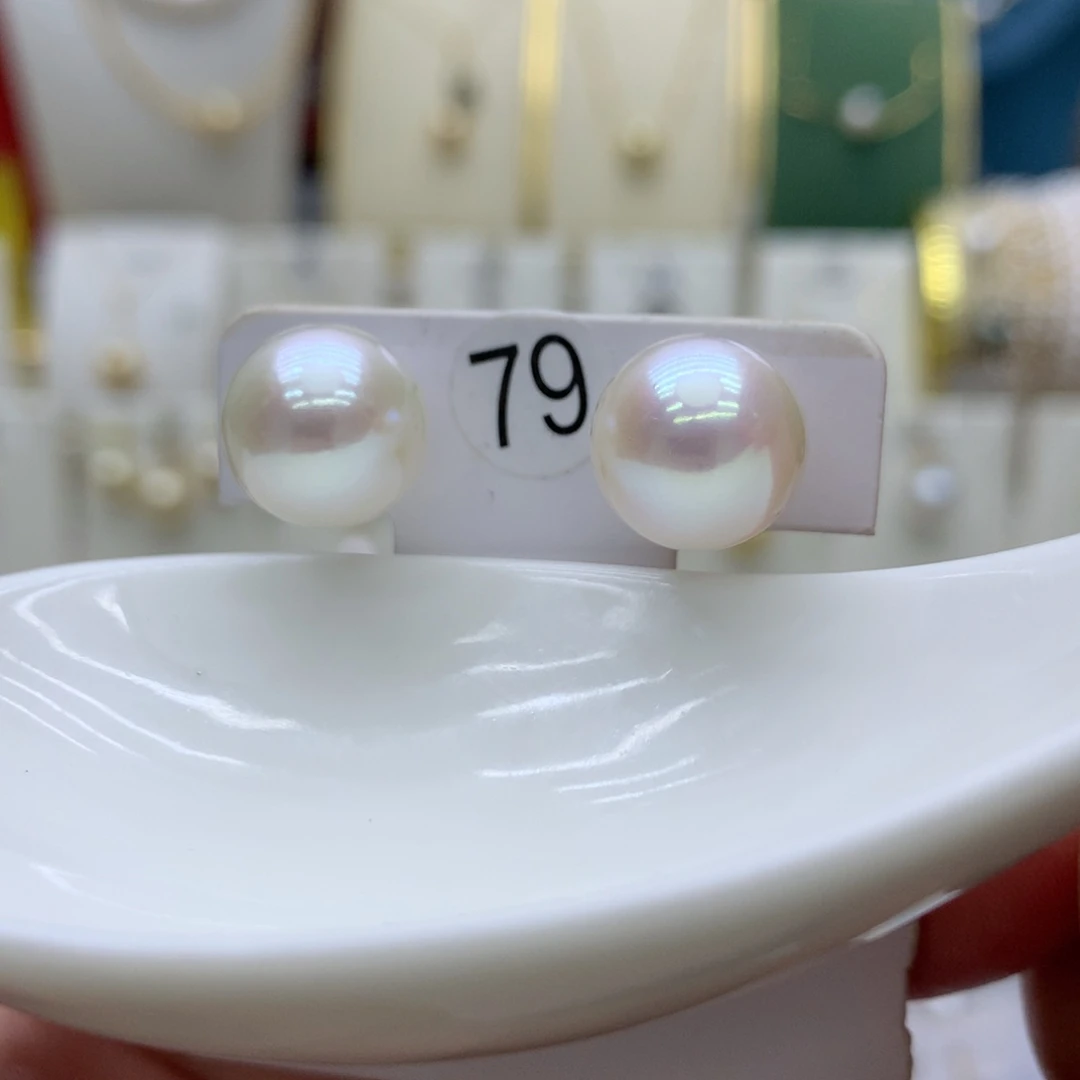 18K金镶嵌淡水珍珠耳饰