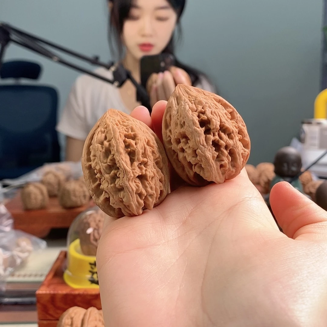 吊坠文玩核桃大沽石