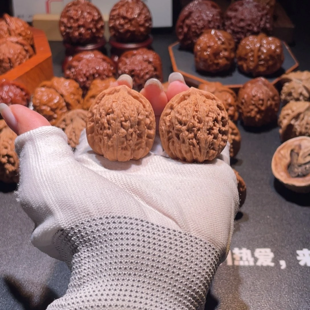 文玩核桃吊坠34.35四喜253