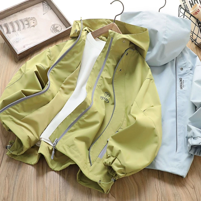 男童春秋连帽冲锋衣2025新款儿童百搭拉链衫中大童洋气防风潮外套