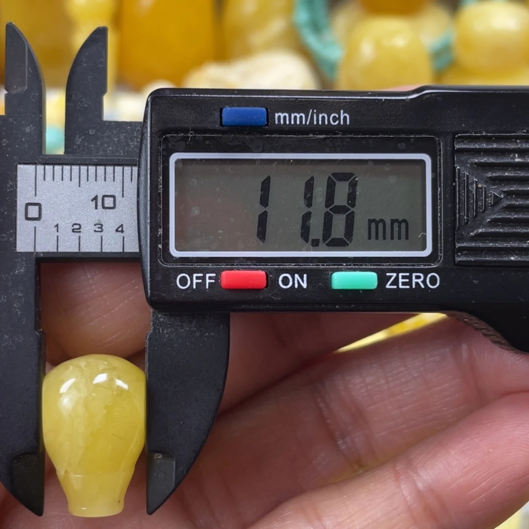 蜜蜡未镶嵌裸石15杂