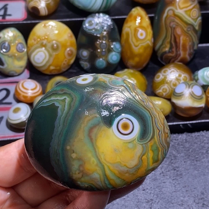 玛瑙/玉髓未镶嵌珠宝奇石74