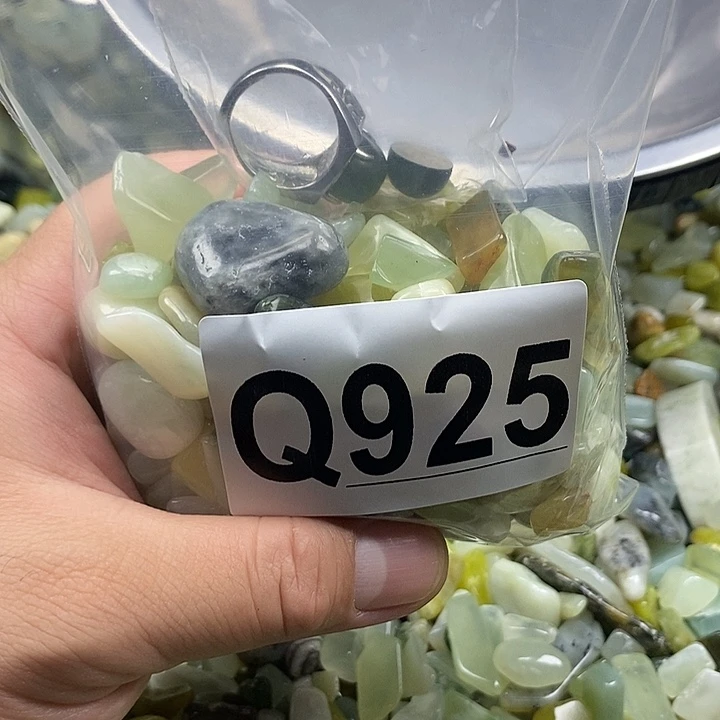 未镶嵌蛇纹石玉鱼缸石