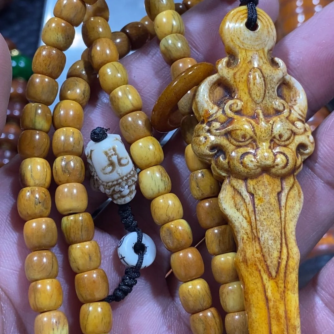 滴血莲花菩提吊坠