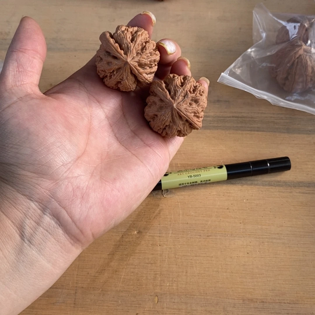 执***悟吊坠文玩核桃39粗筋一物