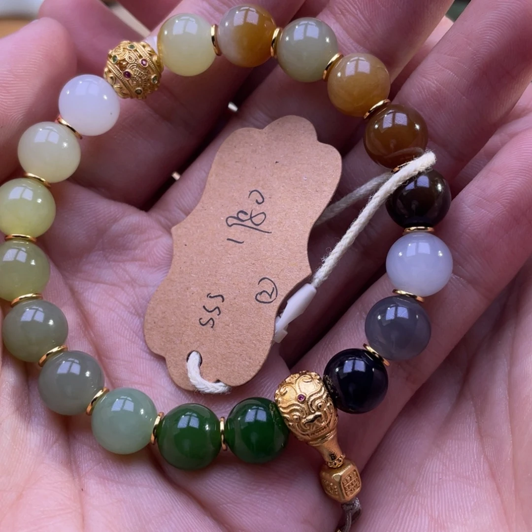 沫***@和田玉未镶嵌颈饰