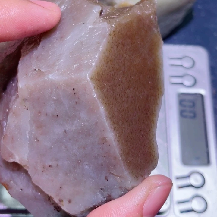 和田玉（糖玉）未镶嵌珠宝半成品