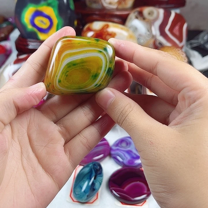 玛瑙/玉髓未镶嵌耳饰