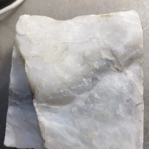 未镶嵌和田玉（糖玉）挂件