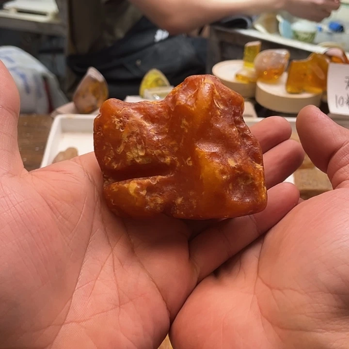 王***牛琥珀未镶嵌裸石天然琥珀蜜蜡