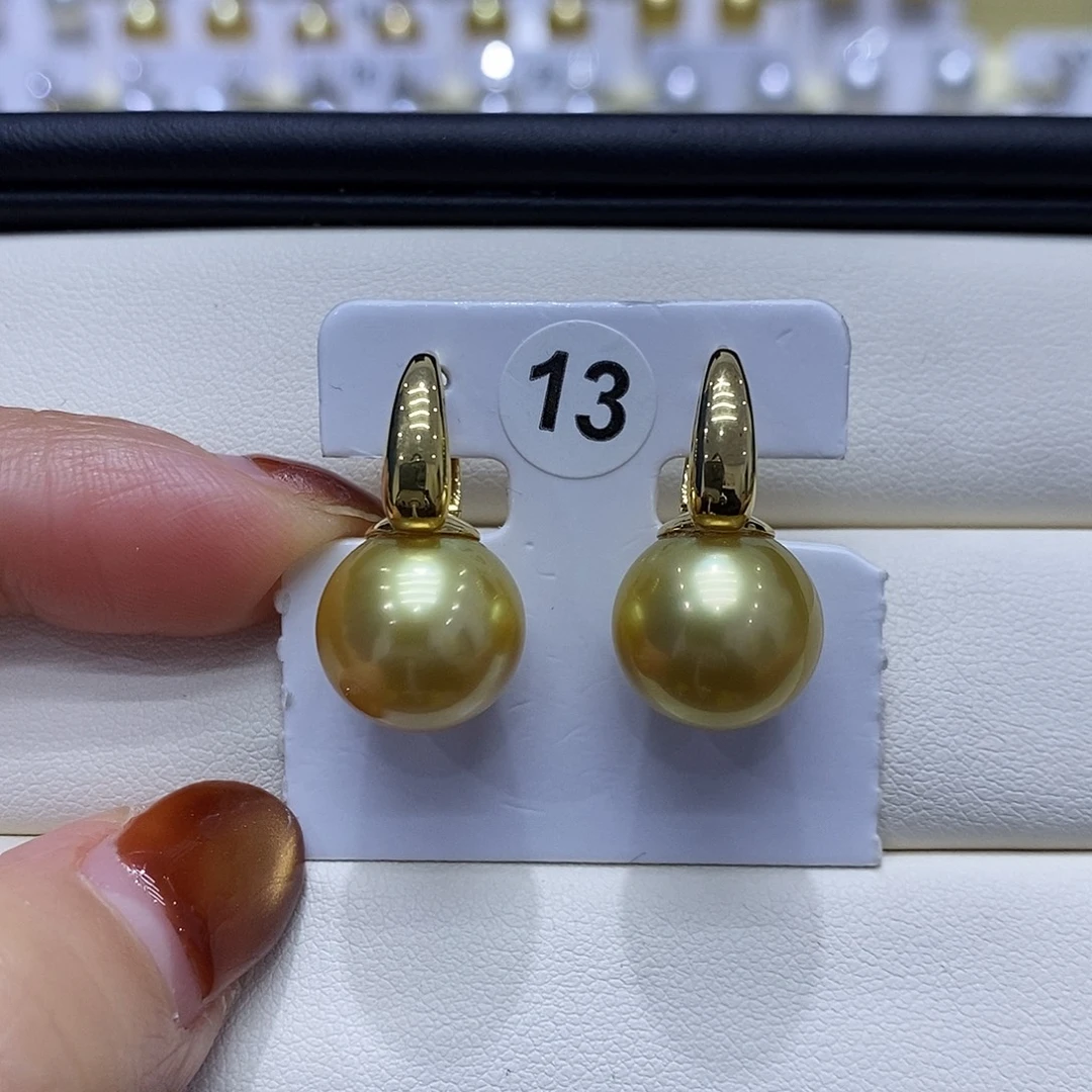 海水珍珠耳饰18K金镶嵌12到13点位浓茶金珠