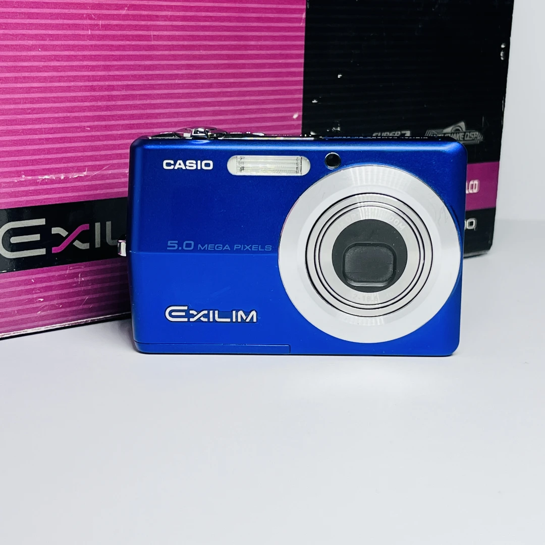 9新 Casio/卡西欧 z500原盒座充屏幕微黄不影响人像氛围感十足